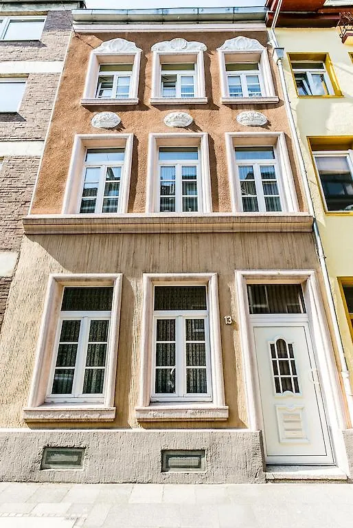 Ferienwohnung Koeln-Altstadt-Nord Apartamento